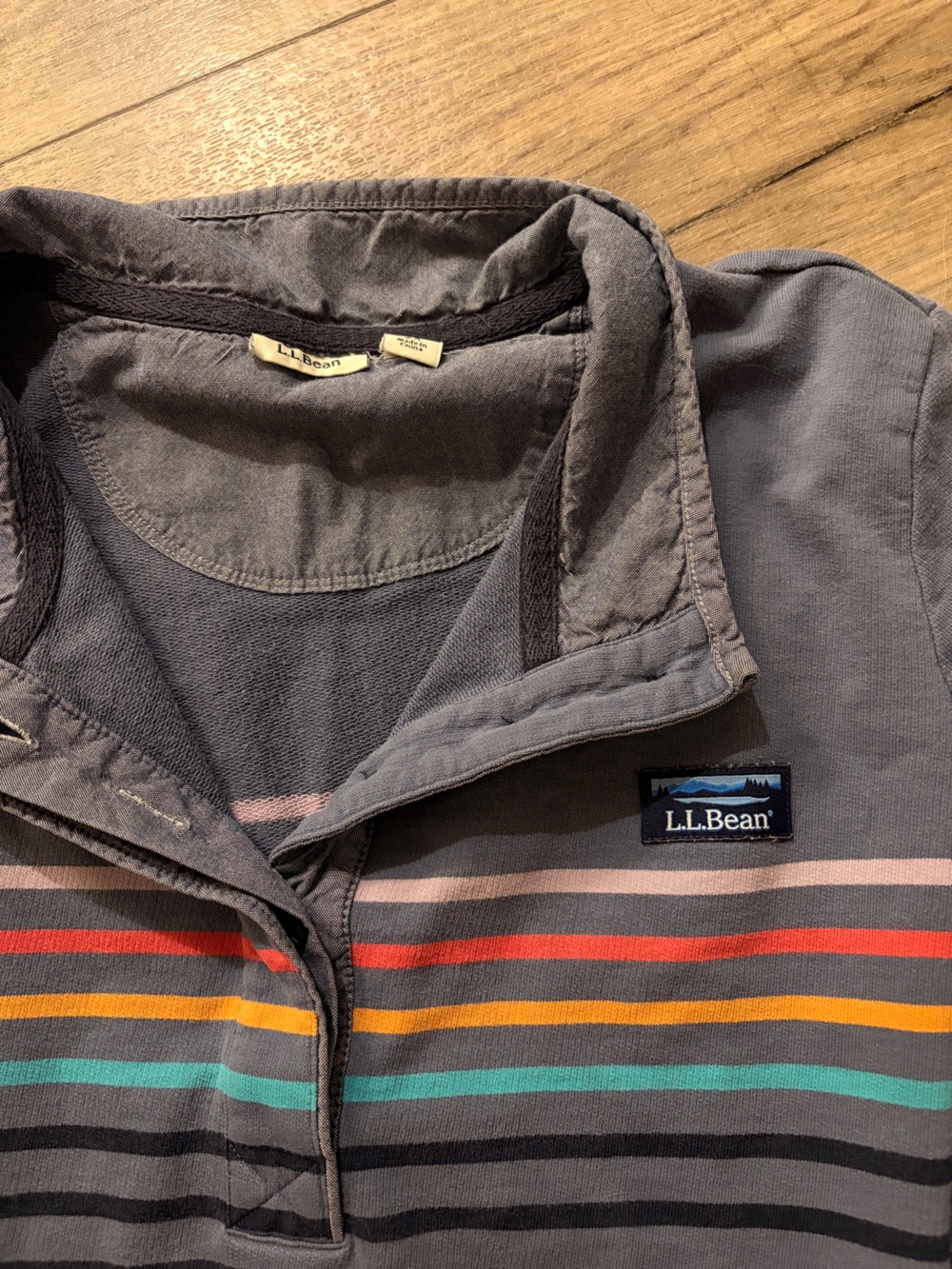 LL BEAN Henley shirt - Picture 5 of 5